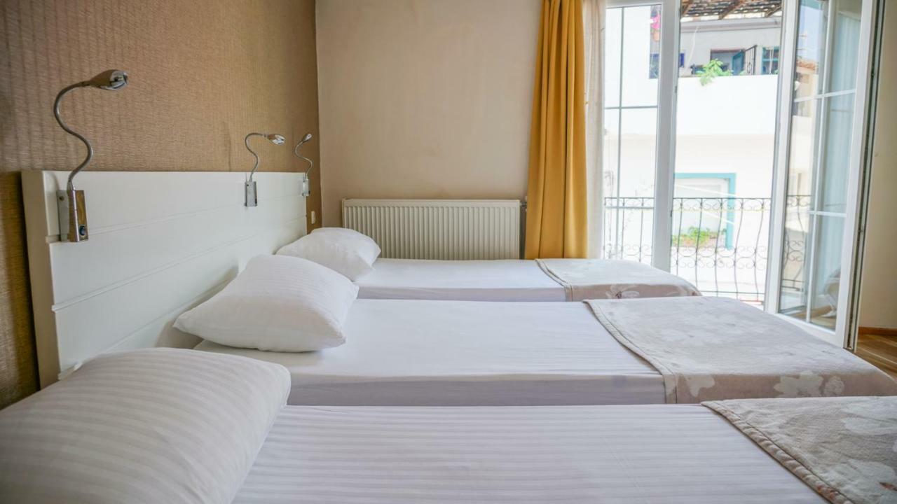 Kortan Hotel トゥルグトレイス エクステリア 写真